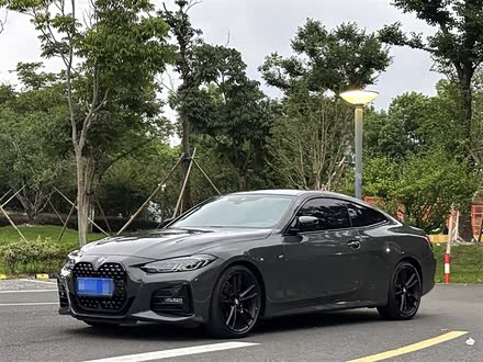 宝马4系 2021款 425i M运动曜夜版