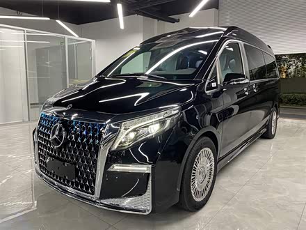 奔驰V级 2022款 V 260 L 长轴距豪华版