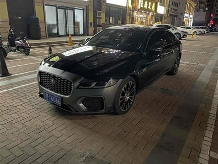 捷豹XFL 2021款 XFL 2.0T P250 两驱尊享豪华版