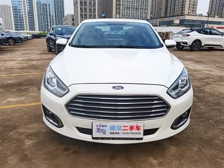 福睿斯 2015款 1.5L 自动时尚型