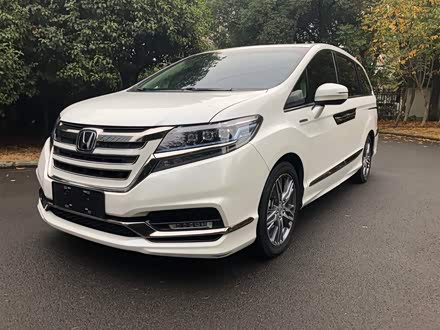 艾力绅 2019款 2.0L 混动豪华版