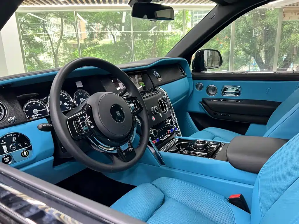 ROLLS-ROYCE CULLINAN