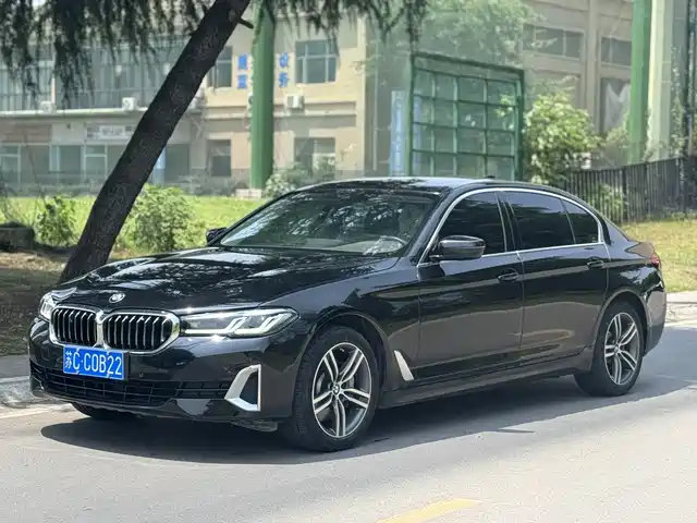 BMW 5 SERIES 2021