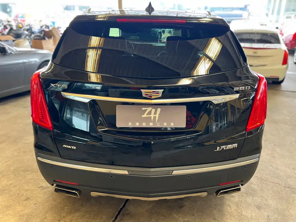 CADILLAC XT5