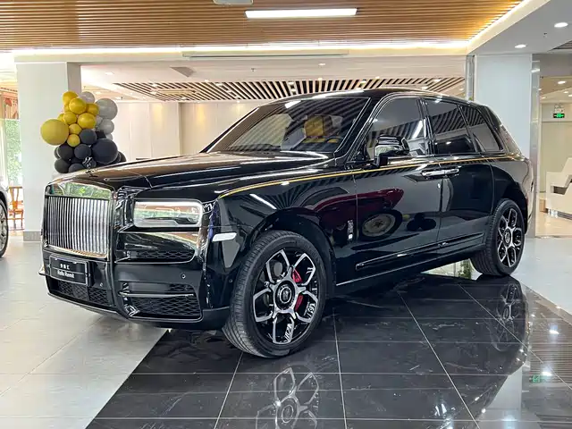 ROLLS-ROYCE CULLINAN 2021