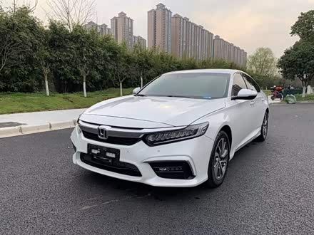英仕派 2019款 260TURBO 精致版 国VI
