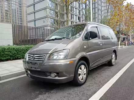 菱智 2013款 M3 1.6L 7座舒适型