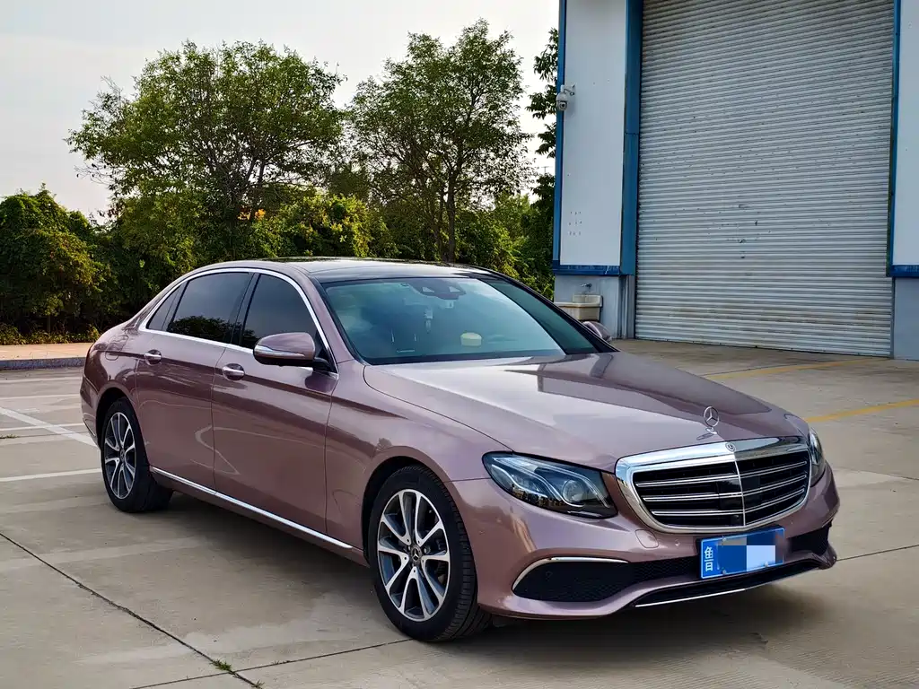 MERCEDES-BENZ E CLASS