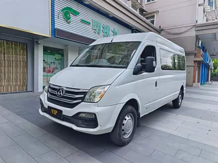 上汽大通MAXUS V80 2018款 2.5T AMT傲运通改款长轴中顶7座