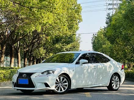 雷克萨斯IS 2015款 200t F SPORT