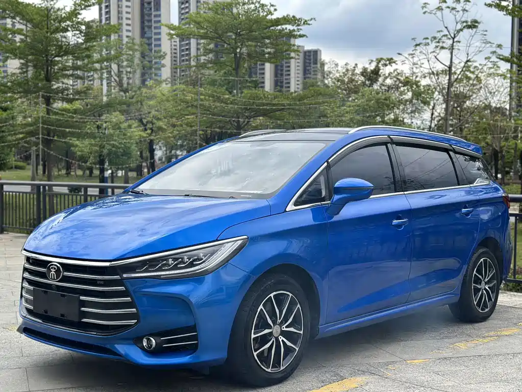 BYD SONG MAX
