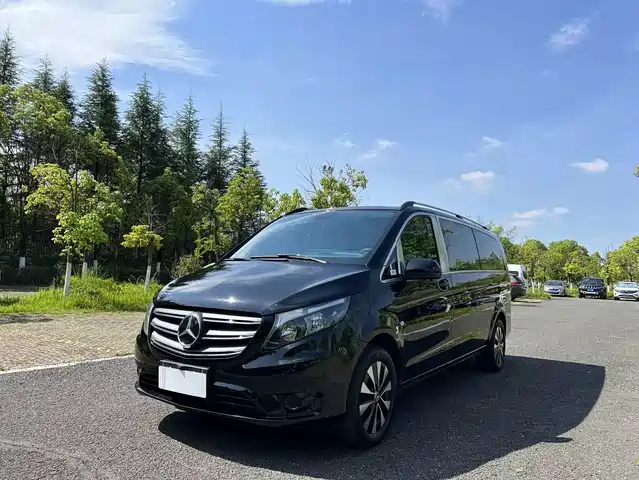 MERCEDES-BENZ VITO 2023