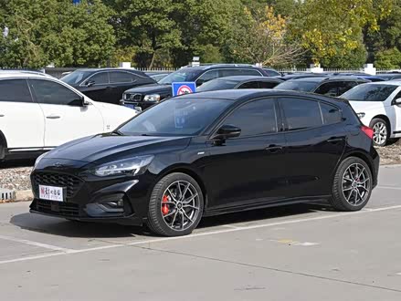 福克斯 2021款 两厢 EcoBoost 180 自动ST Line