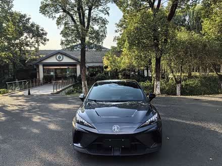 MG4 EV 2022款 425km 旗舰版