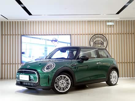 MINI 2023款 1.5T COOPER 艺术家
