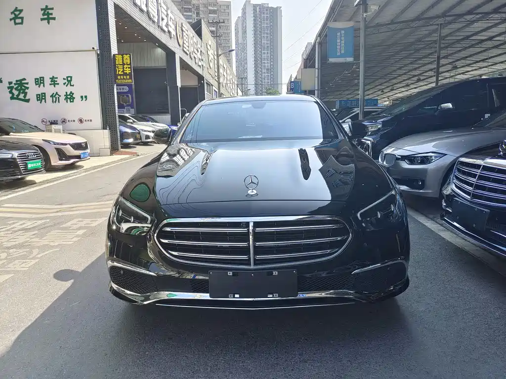 MERCEDES-BENZ E CLASS