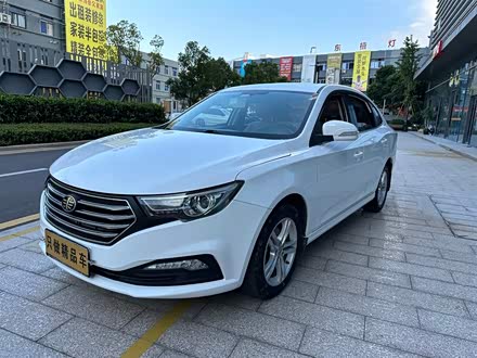 奔腾B30 2016款 1.6L 自动豪华型