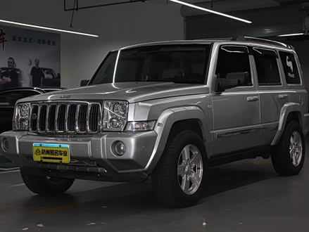 指挥官经典 2007款 5.7