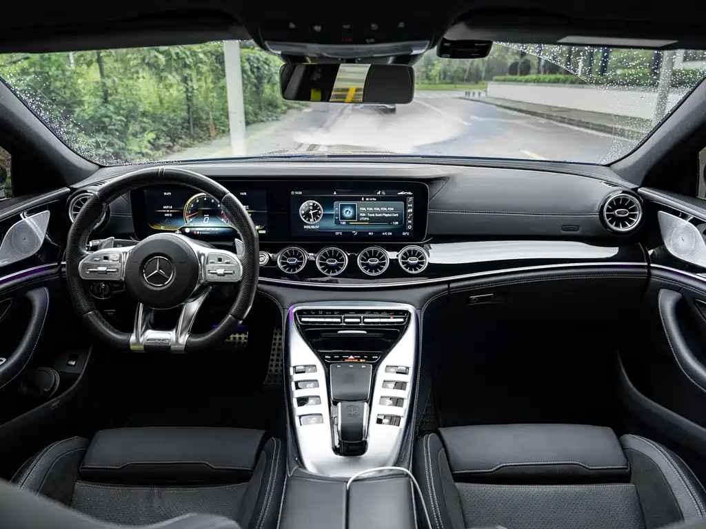 MERCEDES-BENZ AMG GT