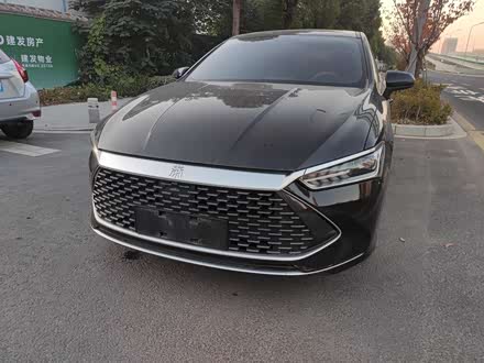 秦PLUS 2021款 DM-i 55KM 尊贵型