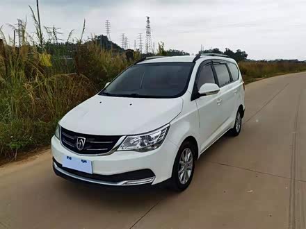 宝骏730 2016款 改款 1.5L 手动标准型 7座 国V