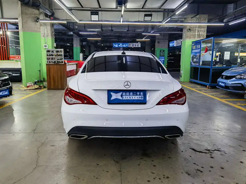 MERCEDES-BENZ  CLA