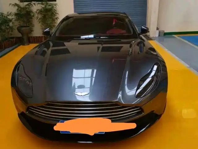 ASTON MARTIN  DB11 2020