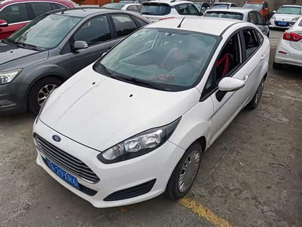 嘉年华 2013款 三厢 1.5L 手动风尚型