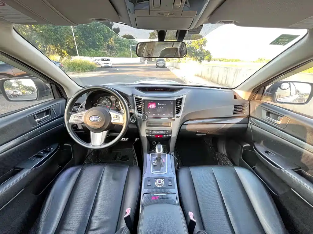 Subaru Legacy 2010 2.5GT Luxury
