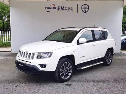 指南者进口 2013款 2.4L 四驱都市版