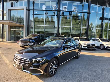 奔驰E级新能源 2022款 E 350 e L 插电式混合动力轿车