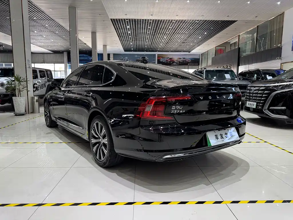VOLVO S90 PLUG IN HYBRID