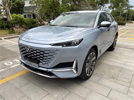 长安UNI-K 2021款 2.0T 全轮驱动尊贵型