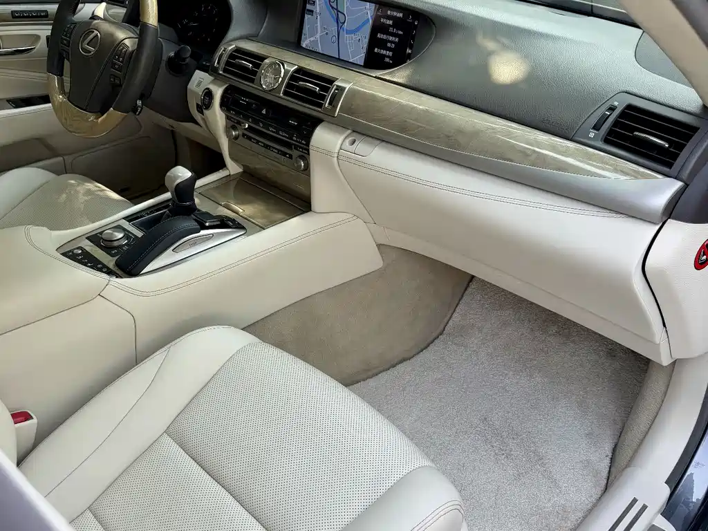 Lexus LS — фотографии объявления, Фото 40