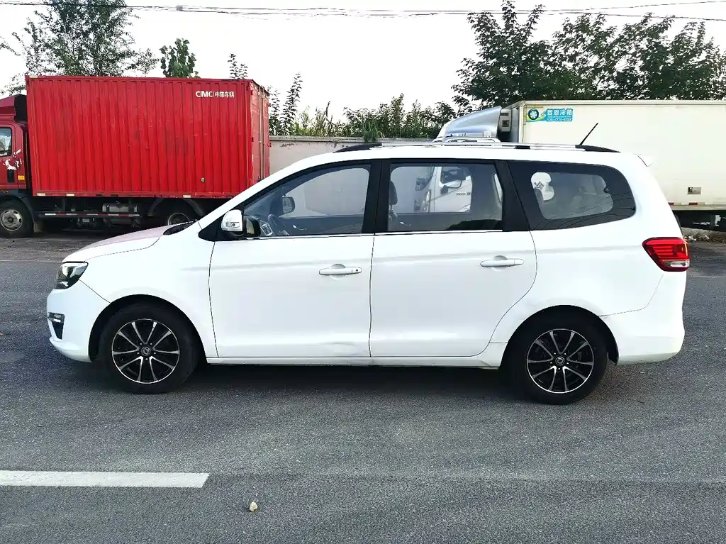 DONGFENG POPULAR S500