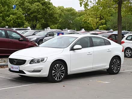 沃尔沃S60 2018款 S60L T4 智远进取版