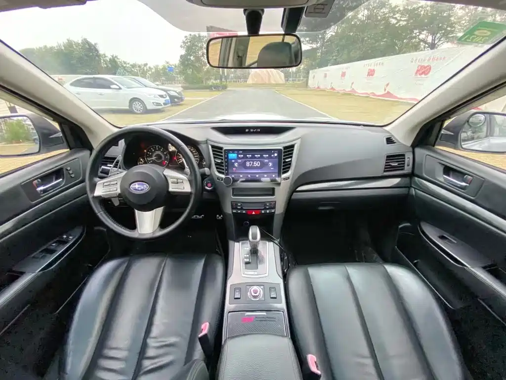 Subaru Legacy 2.5GT Luxury Navigation Edition, фото 23