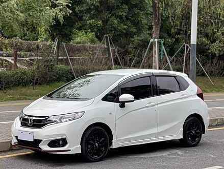 飞度 2018款 1.5L CVT潮跑版