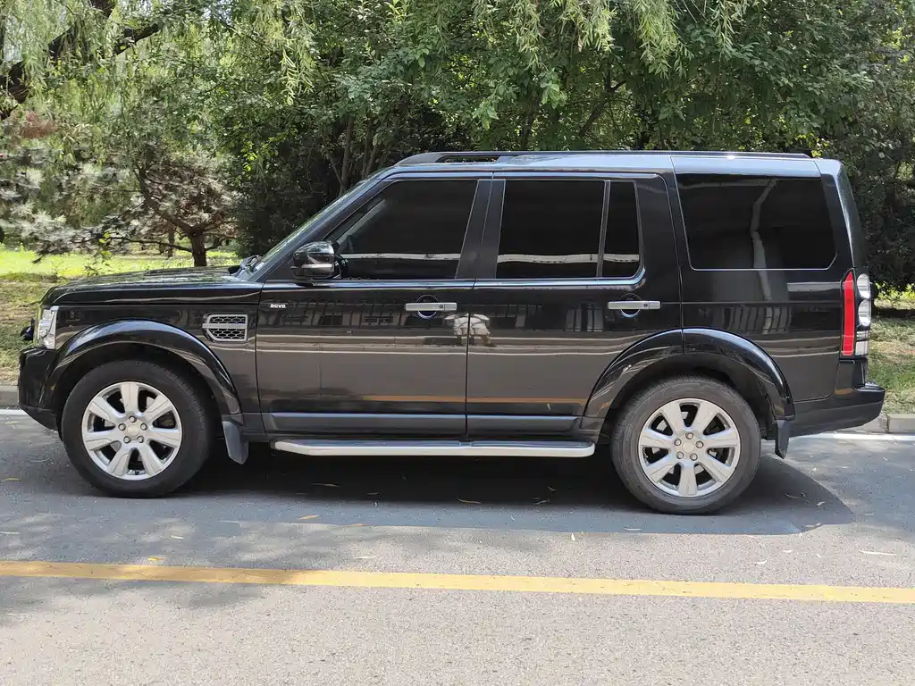 Land Rover Discovery 2015 3.0 SC V6 SE