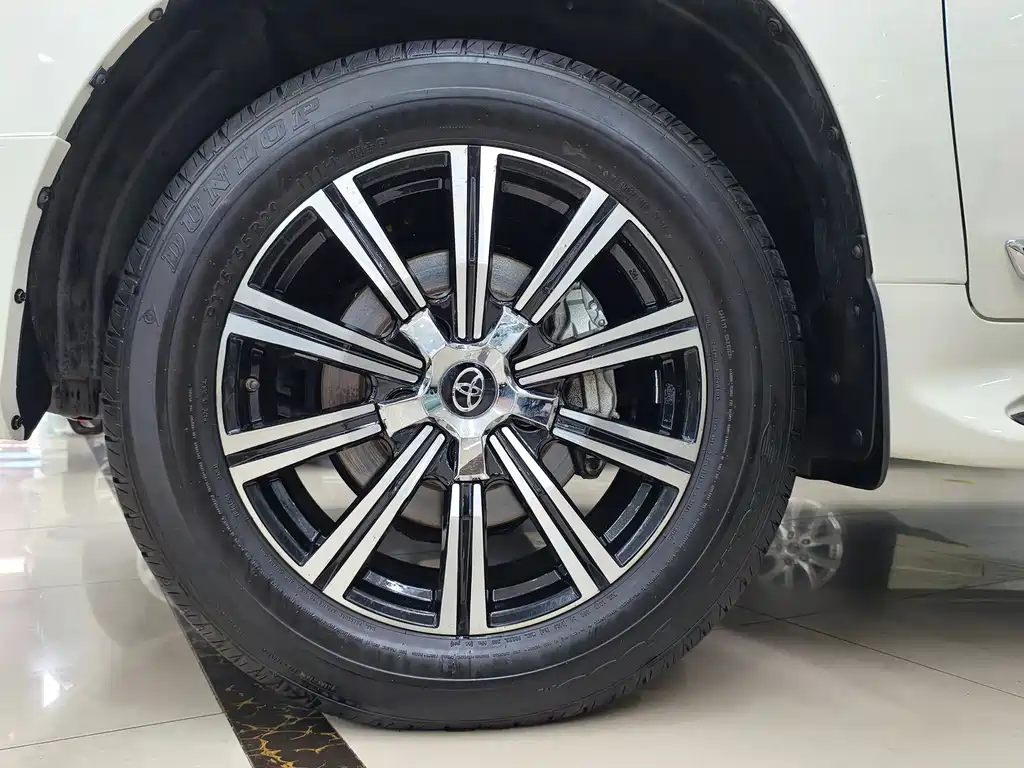 Toyota Land Cruiser 2019 4.0L GX-R