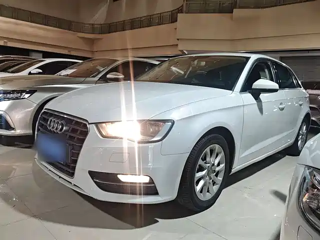 AUDI  A3 2017
