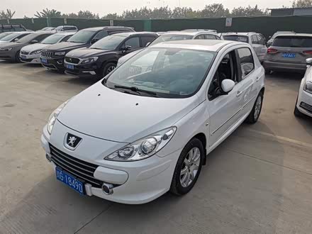 标致307 2013款 两厢 1.6L 自动舒适版
