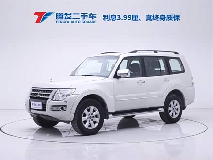 帕杰罗(进口)V93 2020款 3.0L 中东版