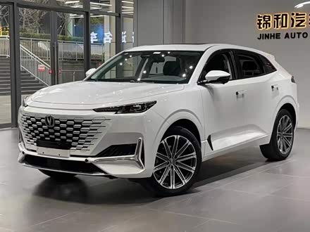长安UNI-K 2021款 2.0T 全轮驱动尊享型
