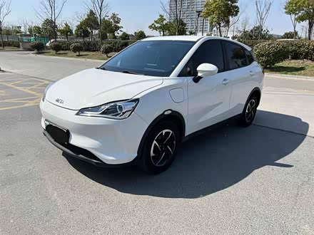 哪吒V 2021款 长续航娱乐版升级型