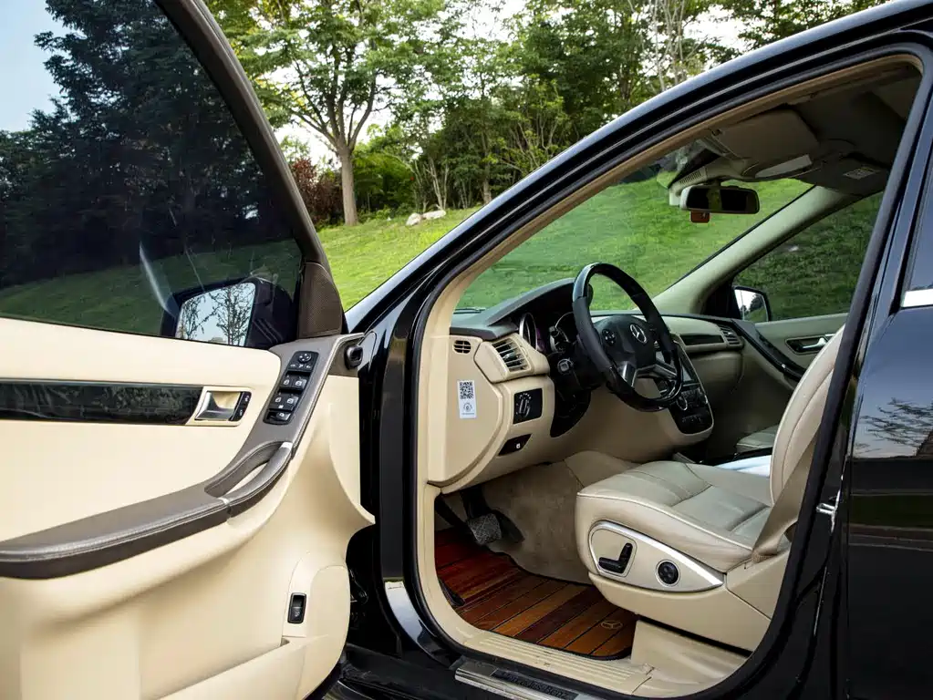 MERCEDES-BENZ R CLASS