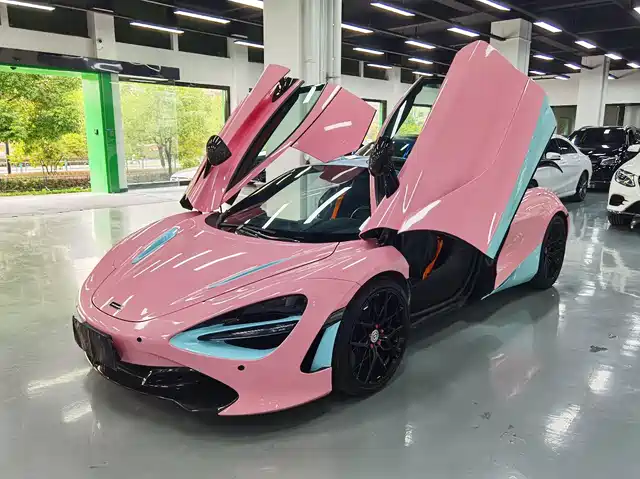MCLAREN  720S 2019