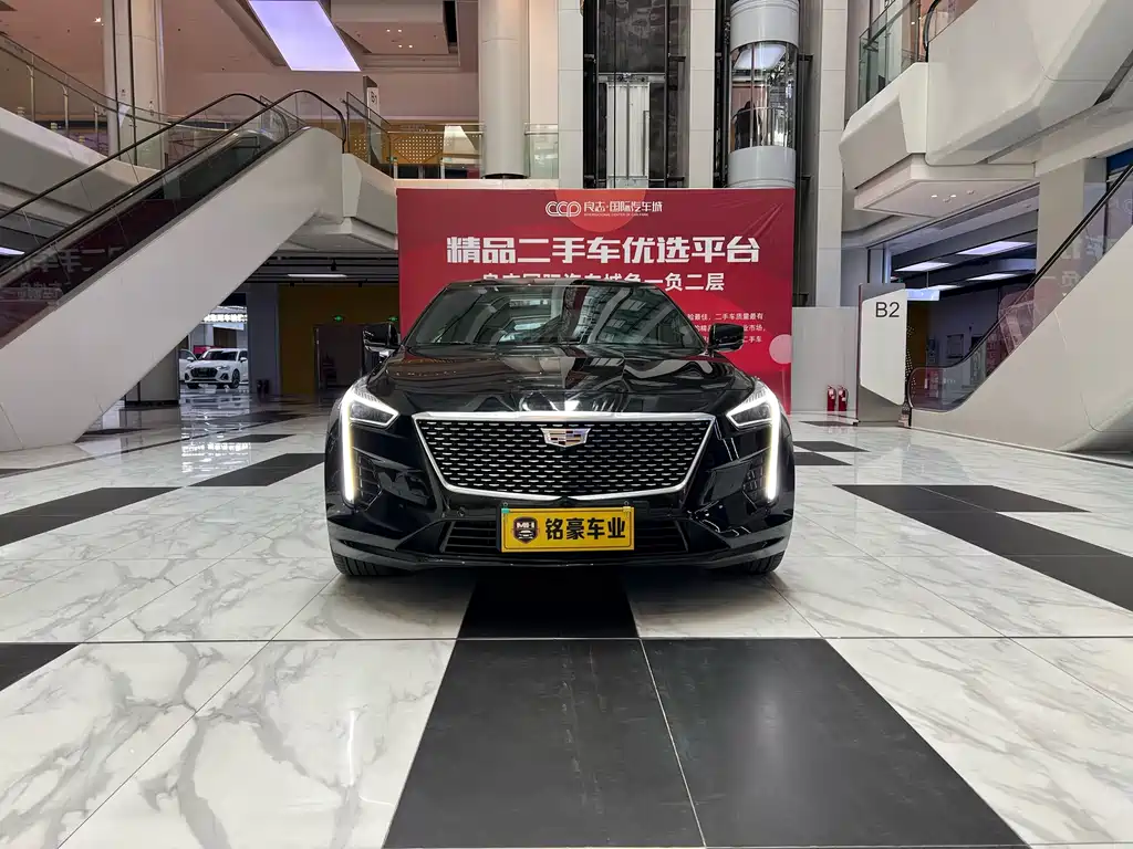 CADILLAC CT6