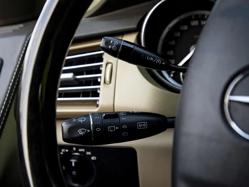 MERCEDES-BENZ R CLASS