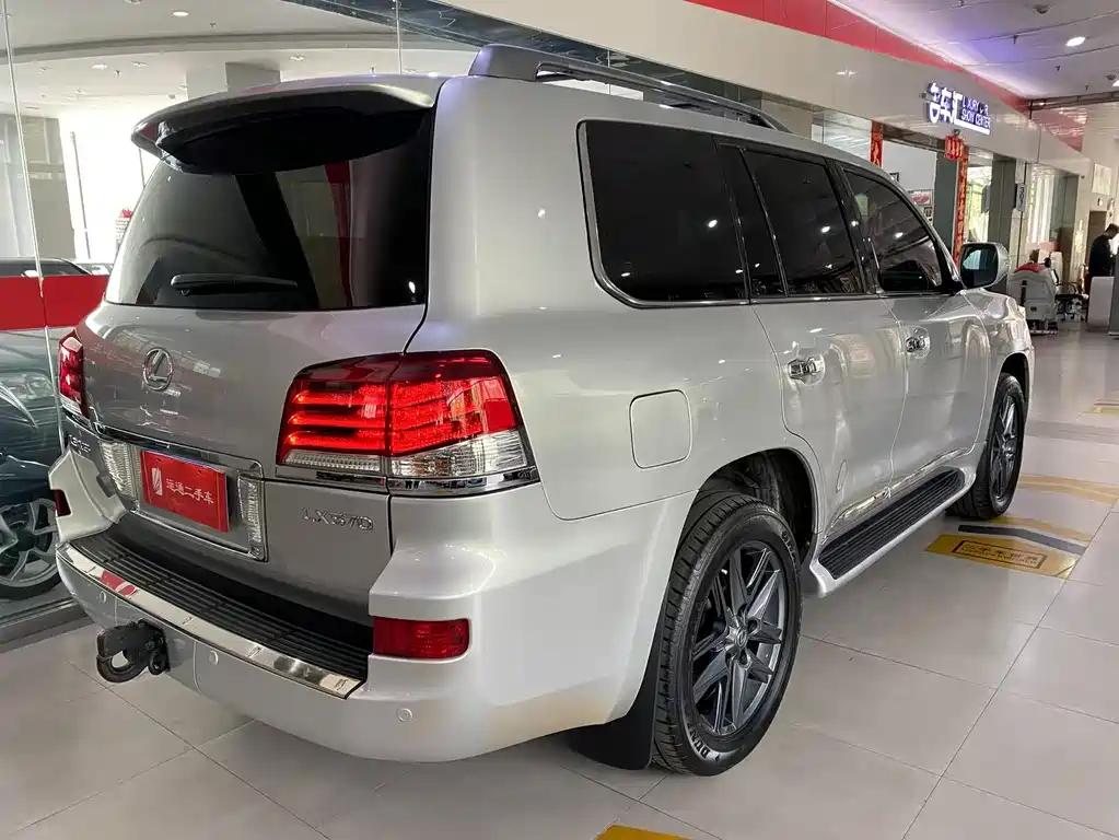 Lexus LX 2009 570